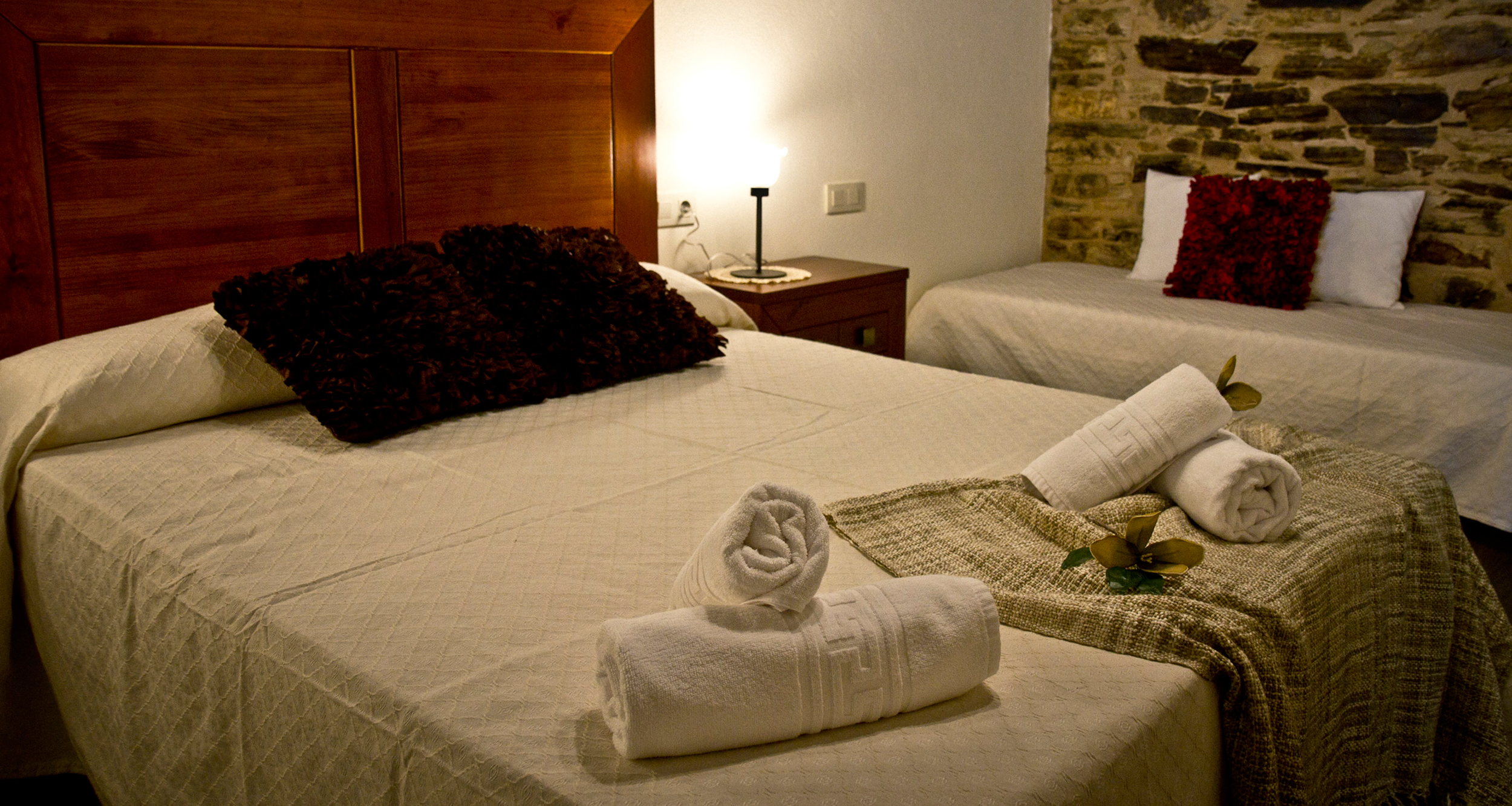 Habitación de matrimonio del Apartamento Álvaro Cunqueiro