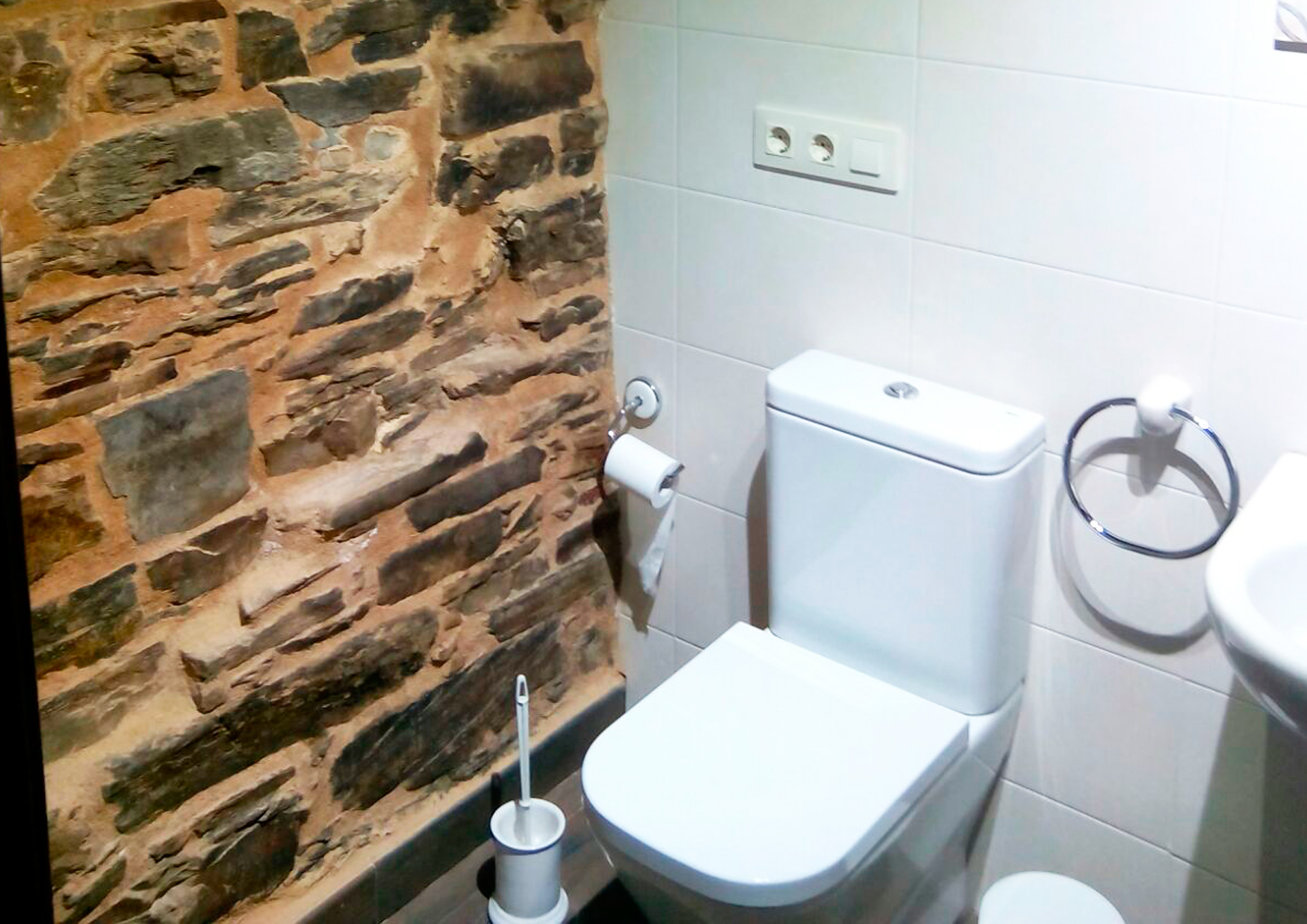 Baño apartamento Concepción Arenal